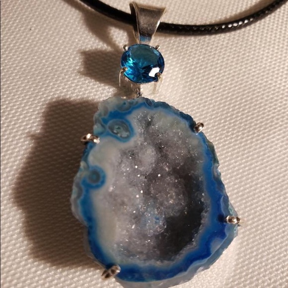 Jewelry - 💎 Blue Topaz Druzy Pendant Necklace